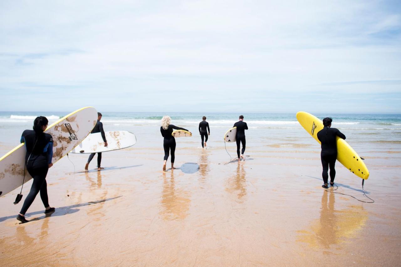 Chill In Ericeira Surf House Hostel Exterior photo